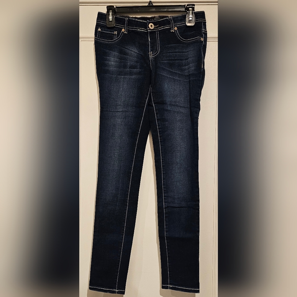 Ariya Jeans